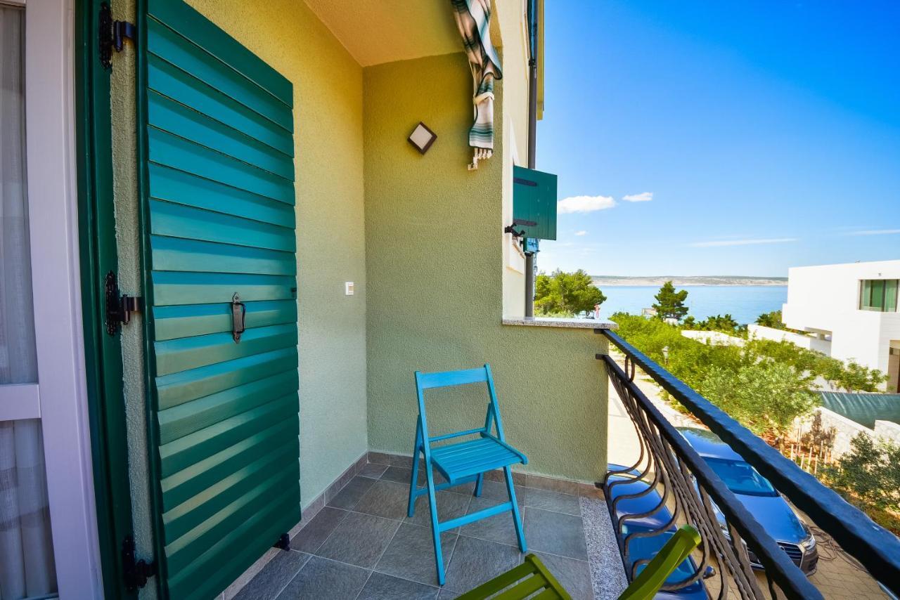 Ferienwohnung In Olive Garden Starigrad Paklenica Exterior foto