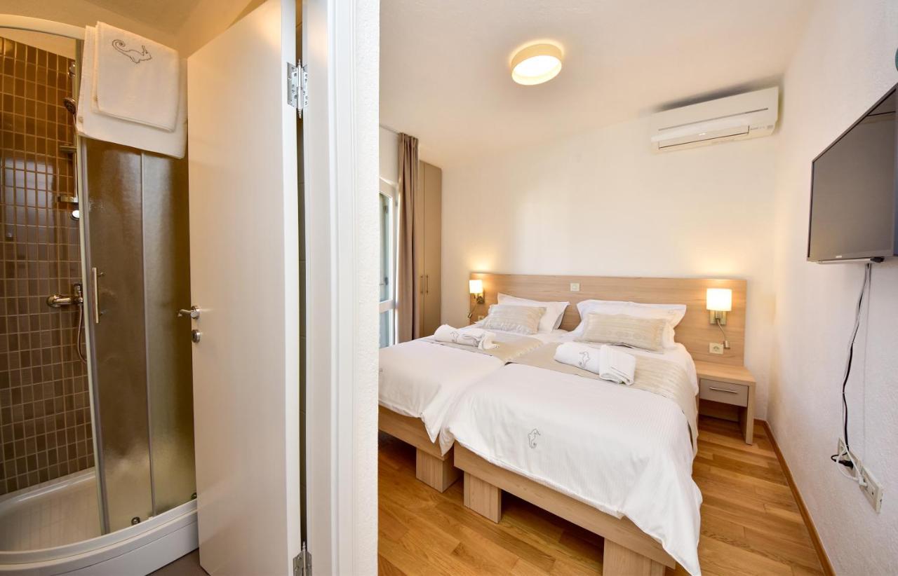 Ferienwohnung In Olive Garden Starigrad Paklenica Exterior foto